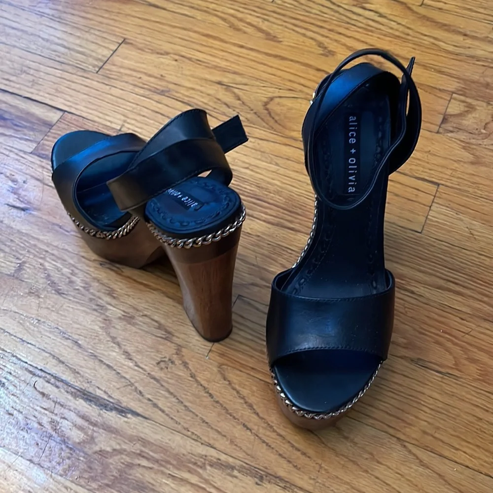 (SOLD) Alice & Olivia platform sandals - Picture 3 of 4